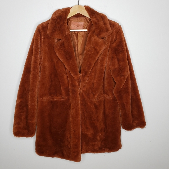 Blank NYC Teddy Coat - Picture 1 of 6